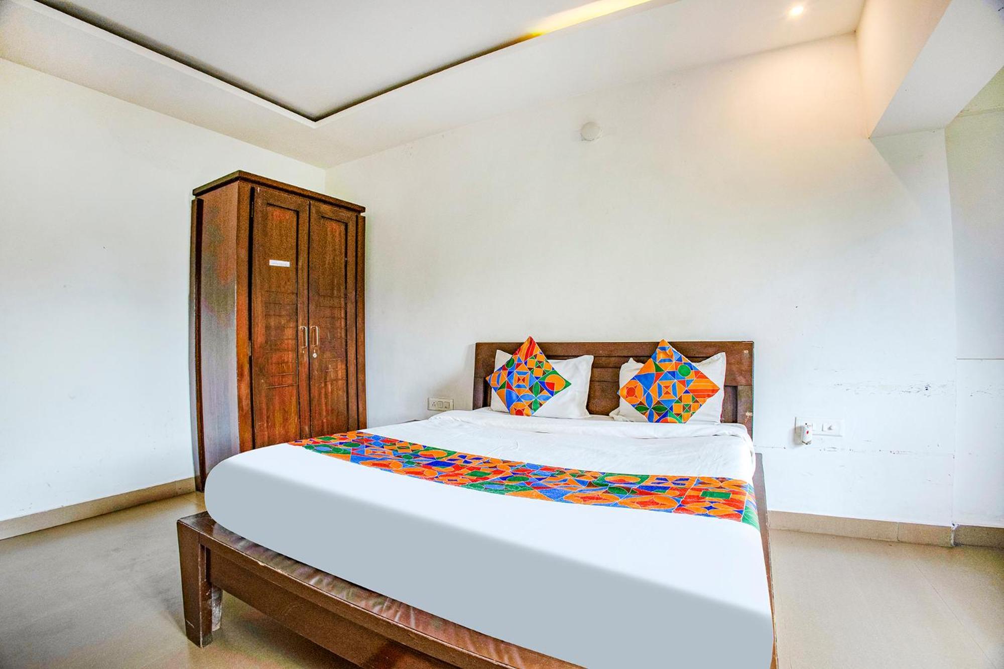 Fabhotel Comfort Stays - Nr Miramar Beach Panaji Buitenkant foto